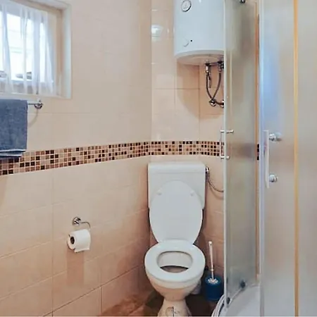 Appartement 2 Bedroom Beautiful In Vrboska
